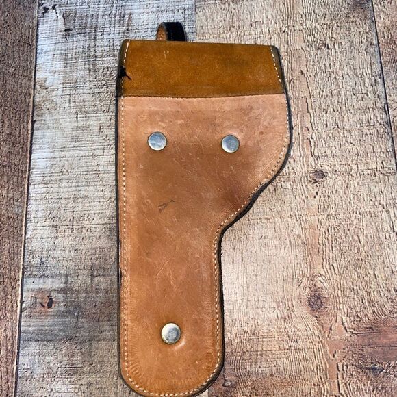 Leather Holster Medium Frame Revolver Holster Black - Picture 3 of 8